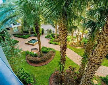 2421 Ne 65th Street - Photo Thumbnail 22