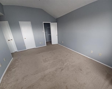 2315 Cuesta Lane - Photo Thumbnail 13
