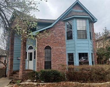 2315 Cuesta Lane - Photo Thumbnail 1