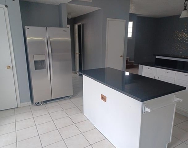 2315 Cuesta Lane - Photo Thumbnail 6