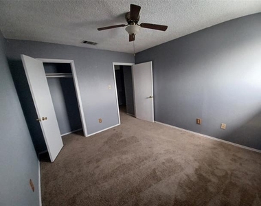 2315 Cuesta Lane - Photo Thumbnail 16