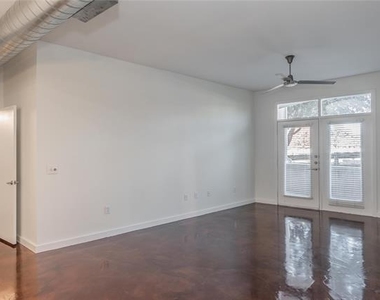 201 W Lancaster Avenue - Photo Thumbnail 8
