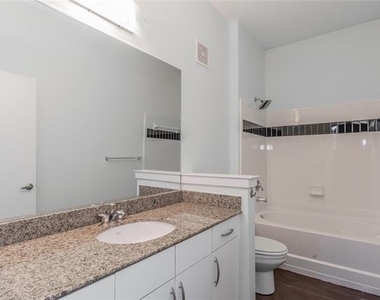 201 W Lancaster Avenue - Photo Thumbnail 14