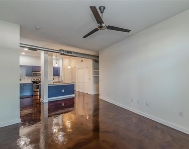 201 W Lancaster Avenue - Photo Thumbnail 7