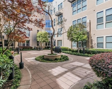 201 W Lancaster Avenue - Photo Thumbnail 3