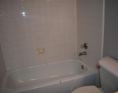 2027 Wimbledon Drive - Photo Thumbnail 23