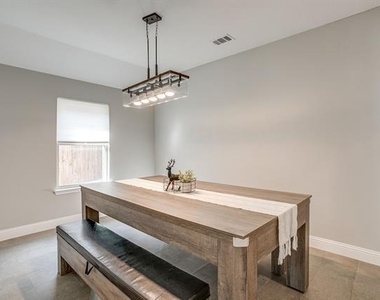 5617 Kilpatrick Avenue - Photo Thumbnail 10