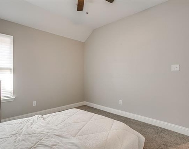 5617 Kilpatrick Avenue - Photo Thumbnail 31