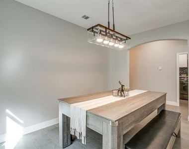 5617 Kilpatrick Avenue - Photo Thumbnail 11