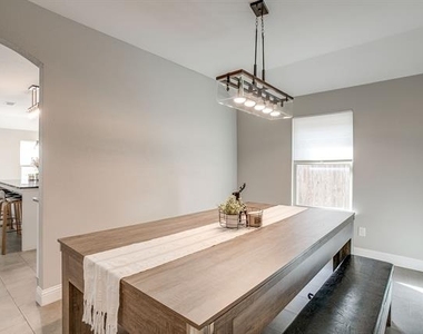 5617 Kilpatrick Avenue - Photo Thumbnail 8