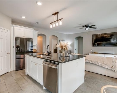 5617 Kilpatrick Avenue - Photo Thumbnail 15