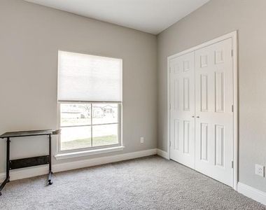 5617 Kilpatrick Avenue - Photo Thumbnail 35