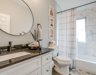 5617 Kilpatrick Avenue - Photo Thumbnail 32