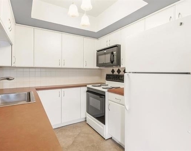 2505 Wedglea Drive - Photo Thumbnail 12