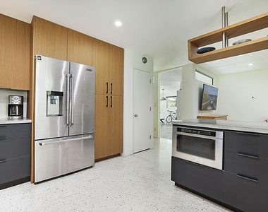 400 Nw 6th Avenue - Photo Thumbnail 10