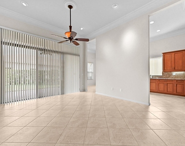 6823 Fabiano Circle - Photo Thumbnail 17