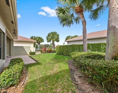 6823 Fabiano Circle - Photo Thumbnail 34