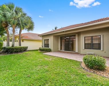 6823 Fabiano Circle - Photo Thumbnail 35