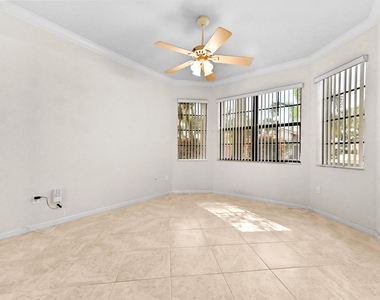 6823 Fabiano Circle - Photo Thumbnail 6