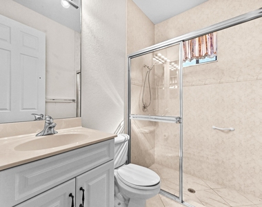 6823 Fabiano Circle - Photo Thumbnail 9