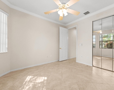 6823 Fabiano Circle - Photo Thumbnail 7