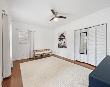 230 Park Avenue - Photo Thumbnail 14