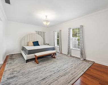 230 Park Avenue - Photo Thumbnail 8