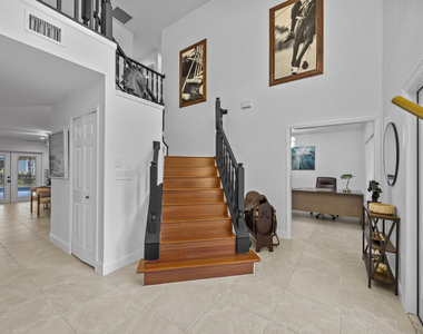 2400 Seaford Drive - Photo Thumbnail 6