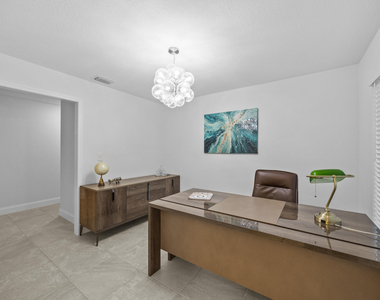 2400 Seaford Drive - Photo Thumbnail 11
