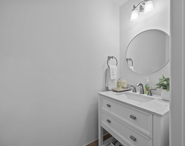 2400 Seaford Drive - Photo Thumbnail 22