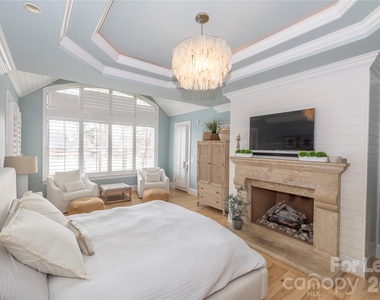 19001 Double Eagle Drive - Photo Thumbnail 6