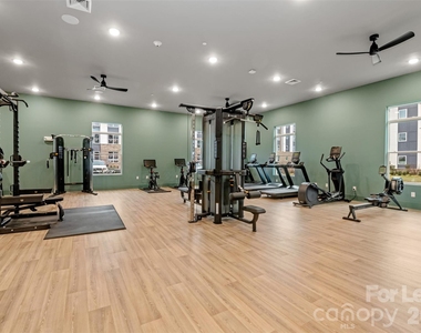 925 W Mallard Creek Church Road - Photo Thumbnail 22
