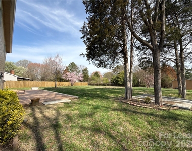 7318 Connan Lane - Photo Thumbnail 27