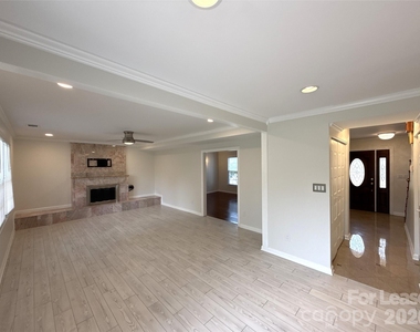 7318 Connan Lane - Photo Thumbnail 5