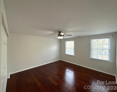 7318 Connan Lane - Photo Thumbnail 24