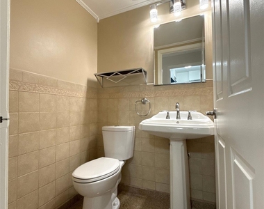 7318 Connan Lane - Photo Thumbnail 14