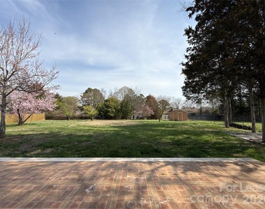 7318 Connan Lane - Photo Thumbnail 28