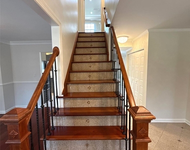 7318 Connan Lane - Photo Thumbnail 16