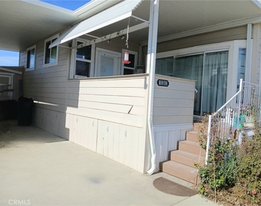 1382 Western - Photo Thumbnail 4