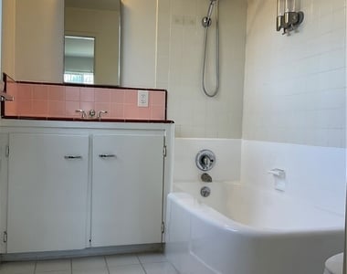 357 Grant Street - Photo Thumbnail 9