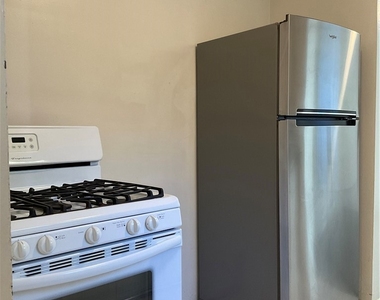 357 Grant Street - Photo Thumbnail 6
