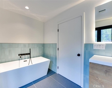 5137 Campo - Photo Thumbnail 8