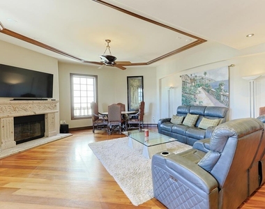 120 C Avenue - Photo Thumbnail 3