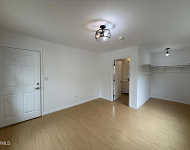 748 N La Jolla Avenue - Photo Thumbnail 5