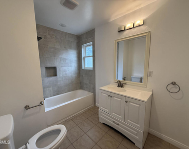 748 N La Jolla Avenue - Photo Thumbnail 11