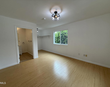 748 N La Jolla Avenue - Photo Thumbnail 9