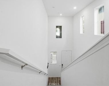 556 Enzo Street - Photo Thumbnail 19
