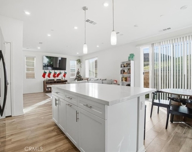556 Enzo Street - Photo Thumbnail 13