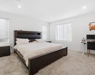 556 Enzo Street - Photo Thumbnail 21