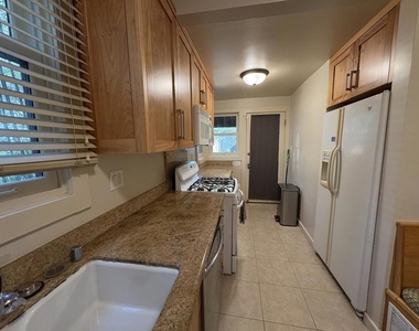 2629 Piedmont Avenue - Photo Thumbnail 5